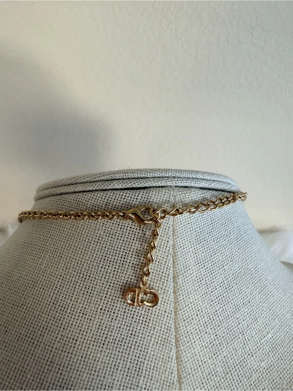 Gold Letter Charm Pendant Necklace - Women Jewelry - Picture 4 of 5